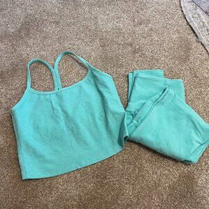 Beyond Yoga Activewear Set